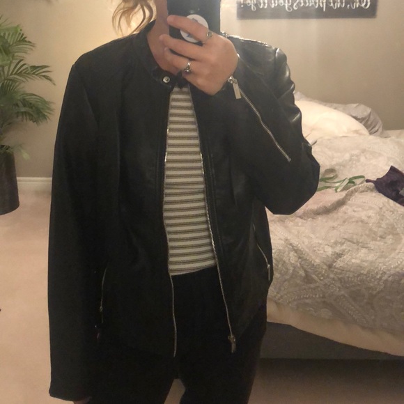 Calvin Klein faux leather jacket - Picture 2 of 4